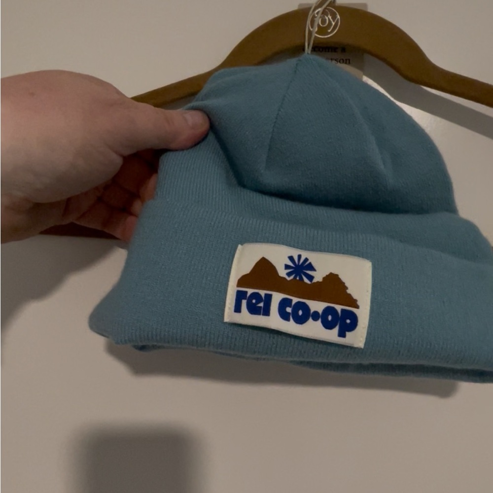 👀BUNDLE AND SAVE🥳 REI Co-op Light Blue Beanie